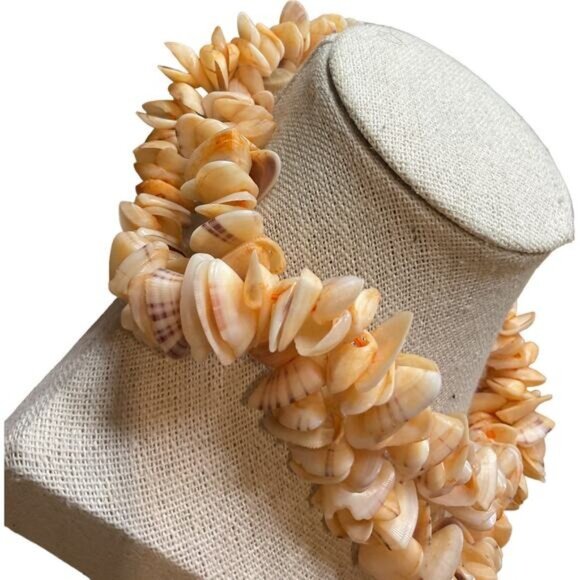 Vintage Hawaiian Shell Necklace With Natural Beige & Orange Tones - Picture 4 of 6